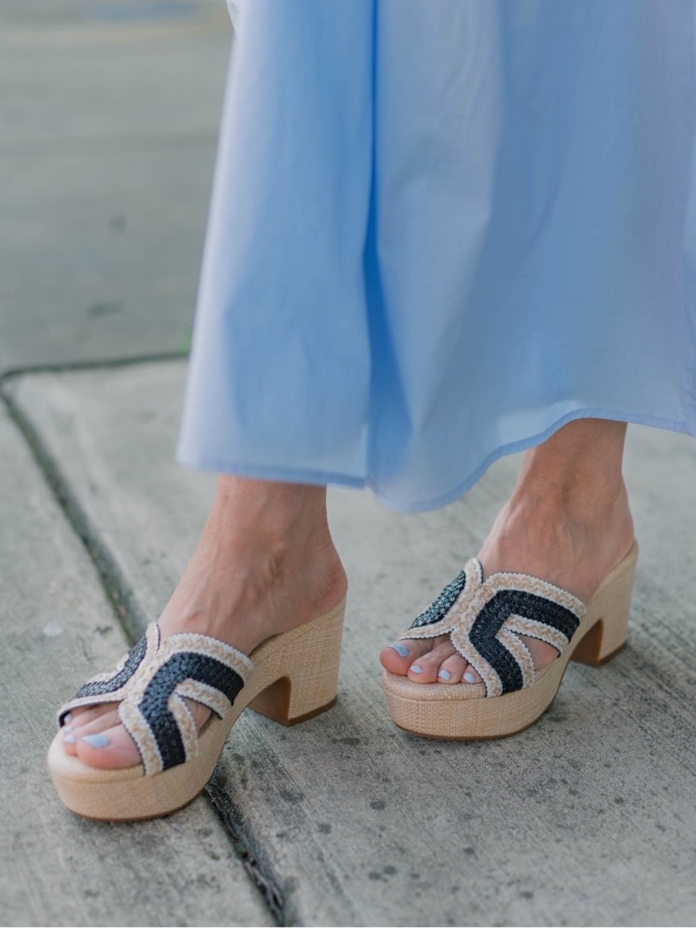 Chocolat Blu Gen Platform Sandals in Black Raffia
